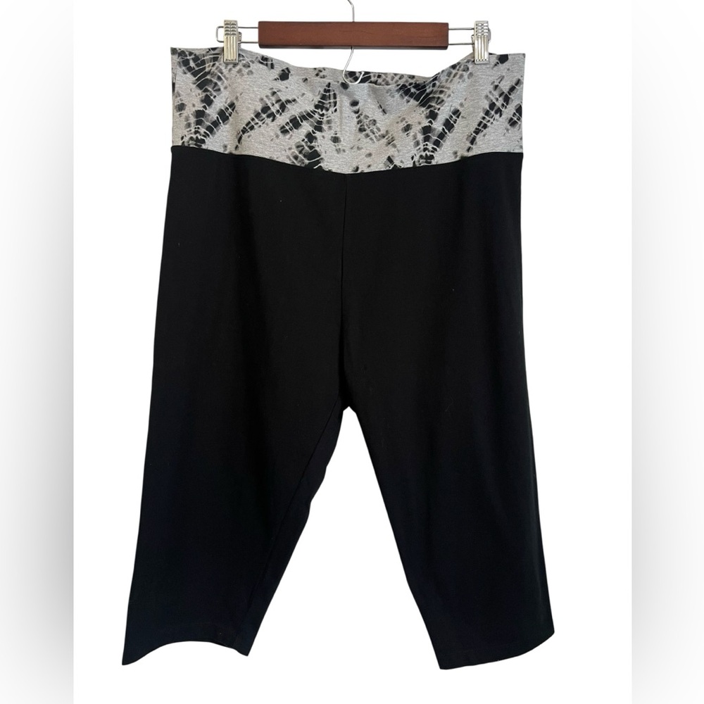 Victoria Secret Black With Gray Yoga Size XL